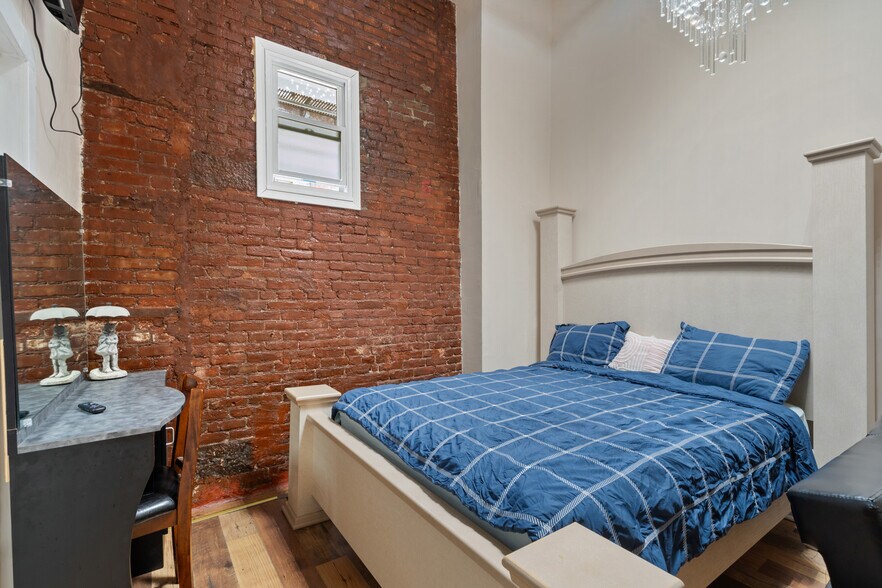 More Photos Of 317 W Fayette St, Syracuse Storefront Retail Office For Sale