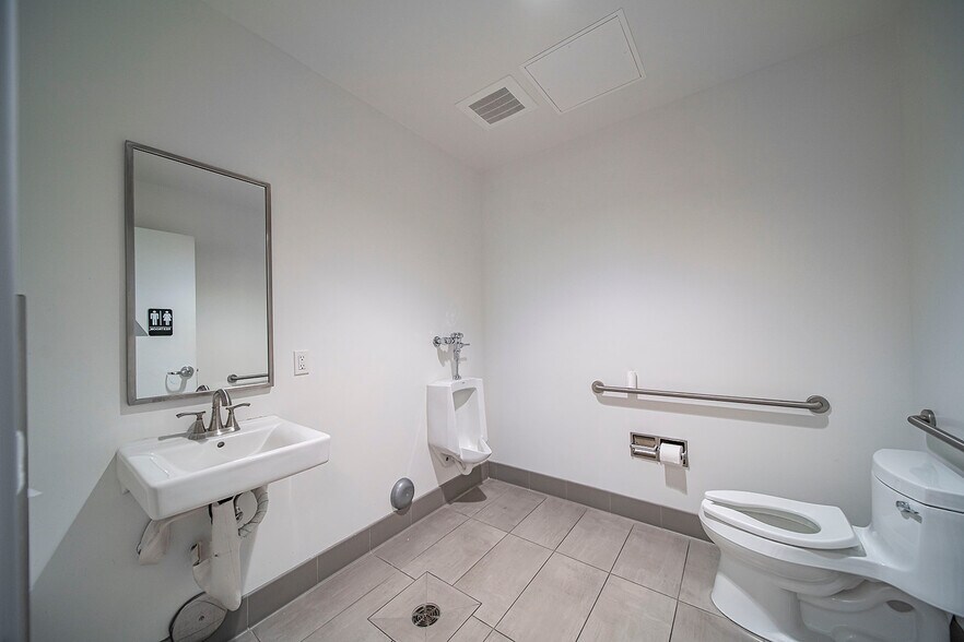 More Photos Of 9205 Research Dr, Irvine Loft Creative Space For Sale