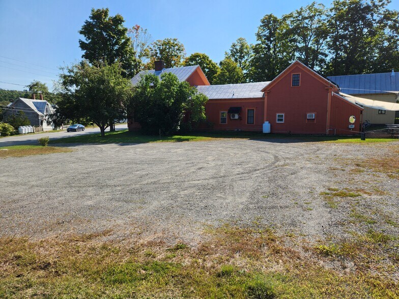 More Photos Of 268 Main St, Kingfield Restaurant For Sale