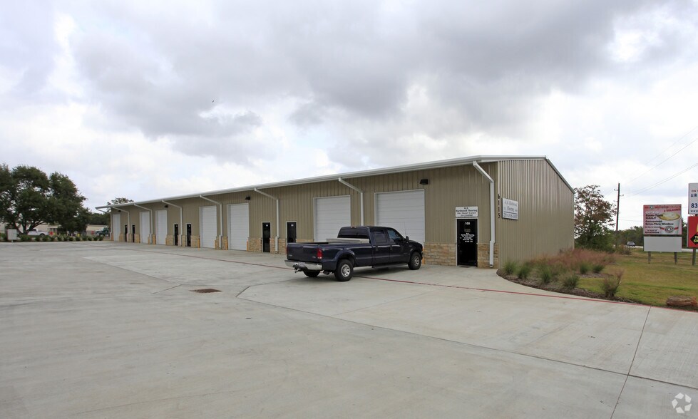 Primary Photo Of 6115 FM 762 Rd, Richmond Warehouse For Lease