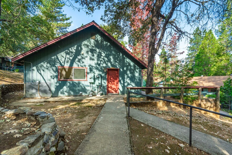 More Photos Of 13900 Ponderosa Way, Pine Grove Apartments For Sale