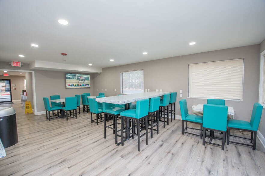 More Photos Of 750 Cobb Place Blvd NW, Kennesaw Hotel For Sale
