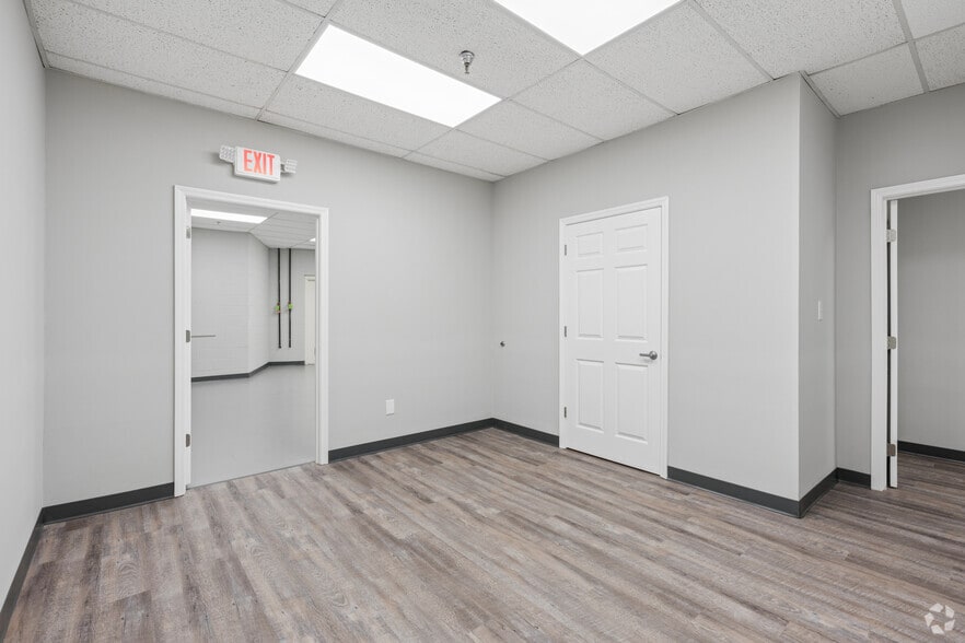 More Photos Of 2660 Holcomb Bridge Rd, Roswell Unknown For Lease