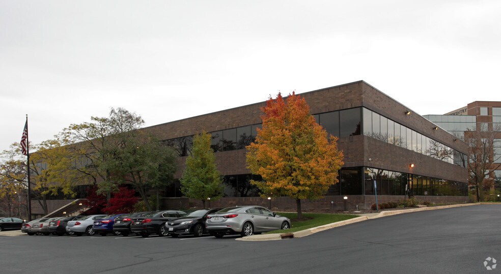 More Photos Of 1001 W 31st St, Downers Grove Office For Sale