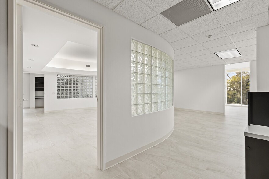 More Photos Of 3003 4th Ave, San Diego Medical For Lease