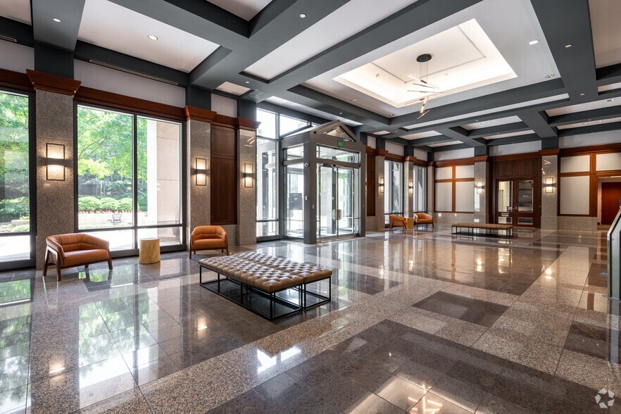 More Photos Of 1300 Parkwood Cir SE, Atlanta Office For Lease