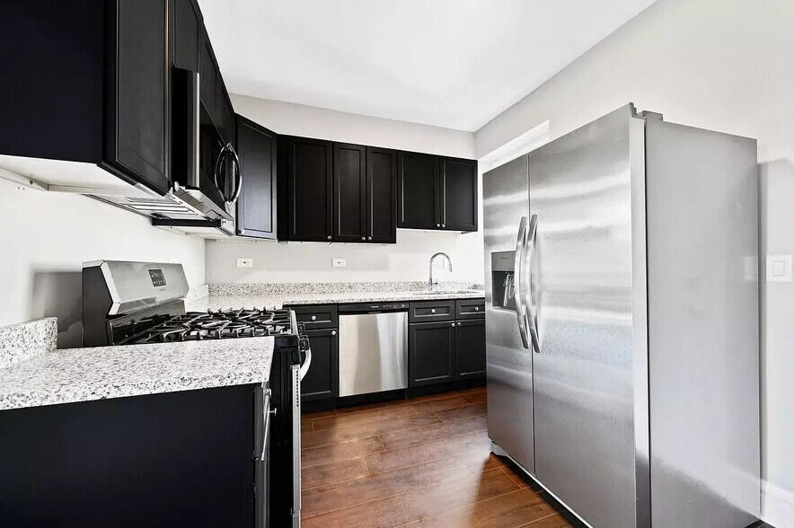 More Photos Of 6837 S Clyde Ave, Chicago Apartments For Sale