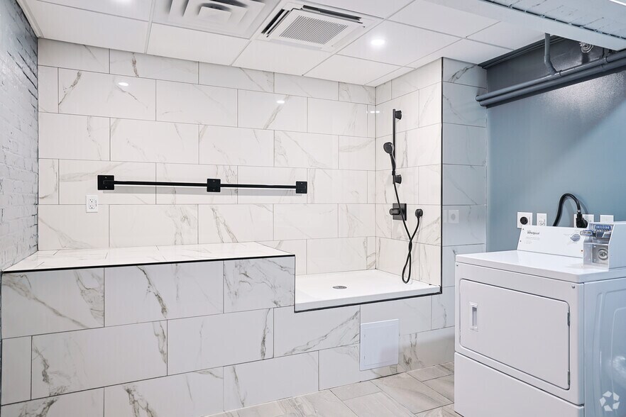 More Photos Of 86 Essex St, Haverhill Apartments For Lease