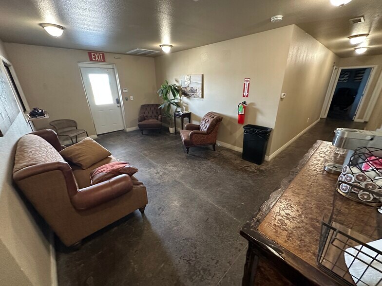 More Photos Of 7300 S County Road 1270, Midland Warehouse For Lease