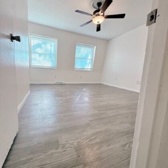 More Photos Of 416 Lake St, Sikeston Apartments For Sale