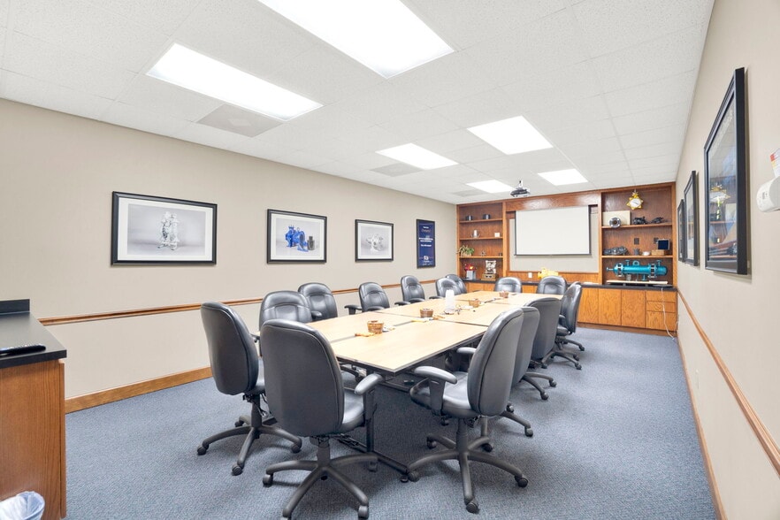 More Photos Of 2311 Executive St, Charlotte Warehouse For Sale