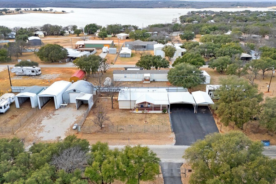 More Photos Of 4394 Iroquois Dr, May Specialty For Sale