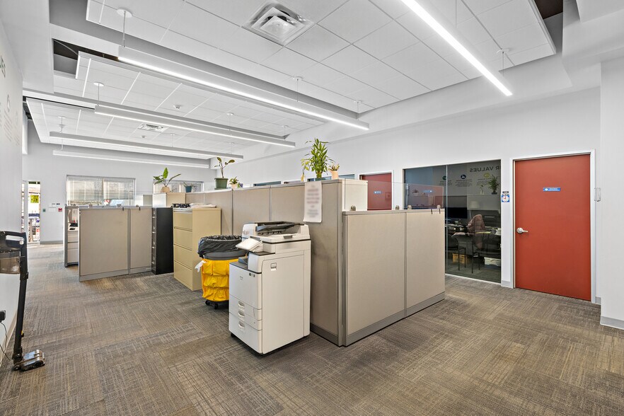 More Photos Of 392 Main St, Hackensack Freestanding For Sale