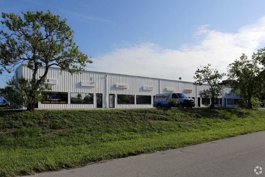 Primary Photo Of 665-683 SW Sea Holly Ter, Port Saint Lucie Light Distribution For Lease