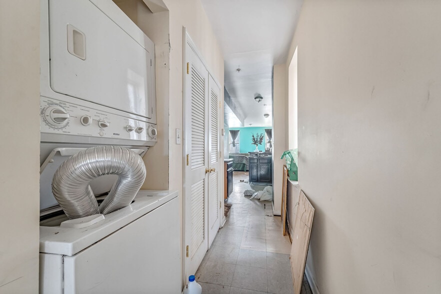 More Photos Of 139 State St, Camden Multifamily For Sale