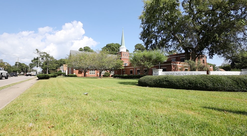 More Photos Of 8600 Granby St, Norfolk Religious Facility For Sale