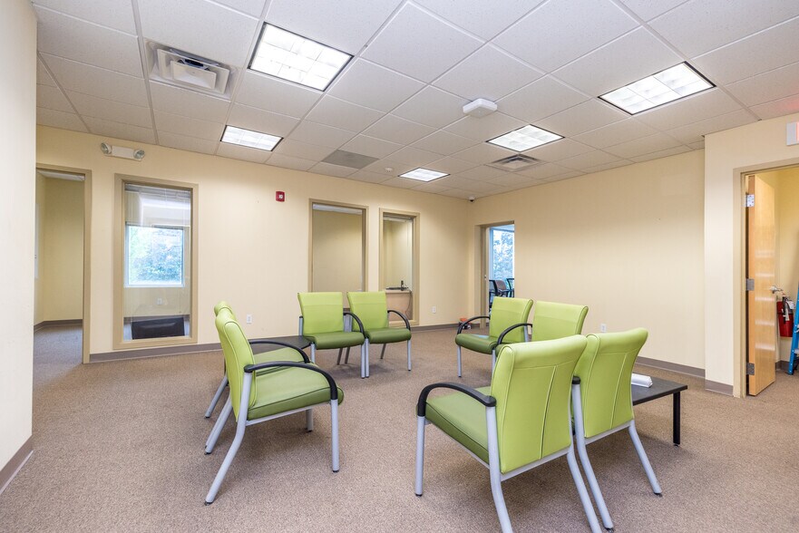 More Photos Of 271 Bethlehem Pike, Colmar Office For Lease