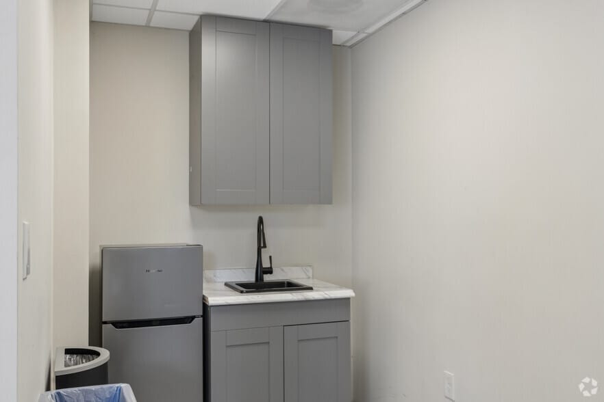 More Photos Of 8750 Georgia Ave, Silver Spring Apartments For Lease