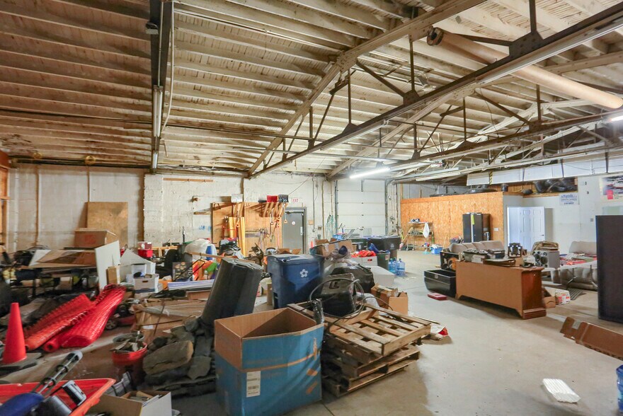 More Photos Of 1180 S Cameron St, Harrisburg Light Manufacturing For Lease
