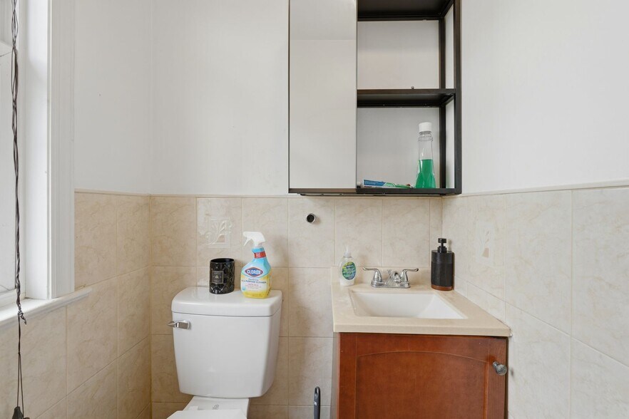 More Photos Of 35 Moonachie Rd, Moonachie Storefront Retail Residential For Sale