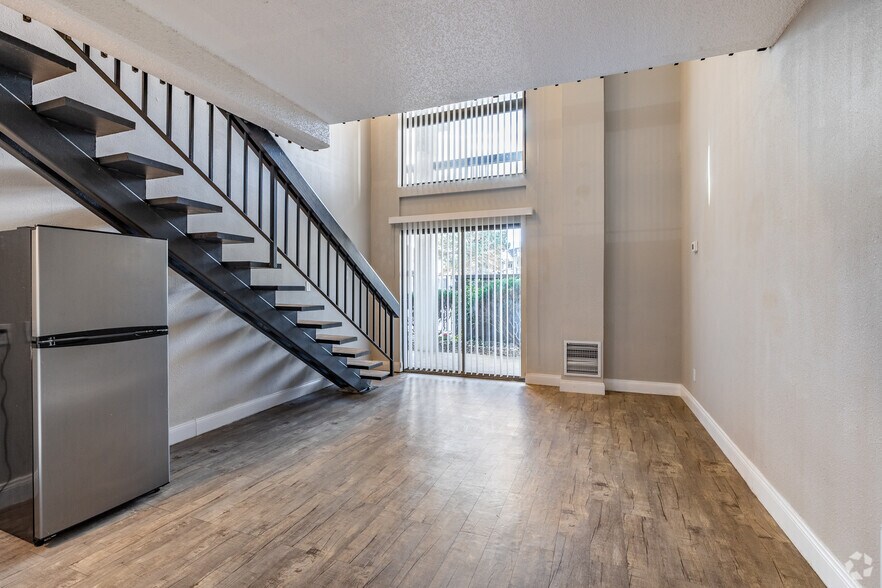 More Photos Of 2886 S Circle Dr, Colorado Springs Apartments For Lease