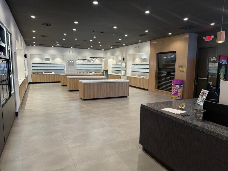 More Photos Of 2301 Newport Blvd, Costa Mesa Medical For Sale