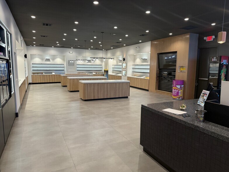More Photos Of 2301 Newport Blvd, Costa Mesa Medical For Sale