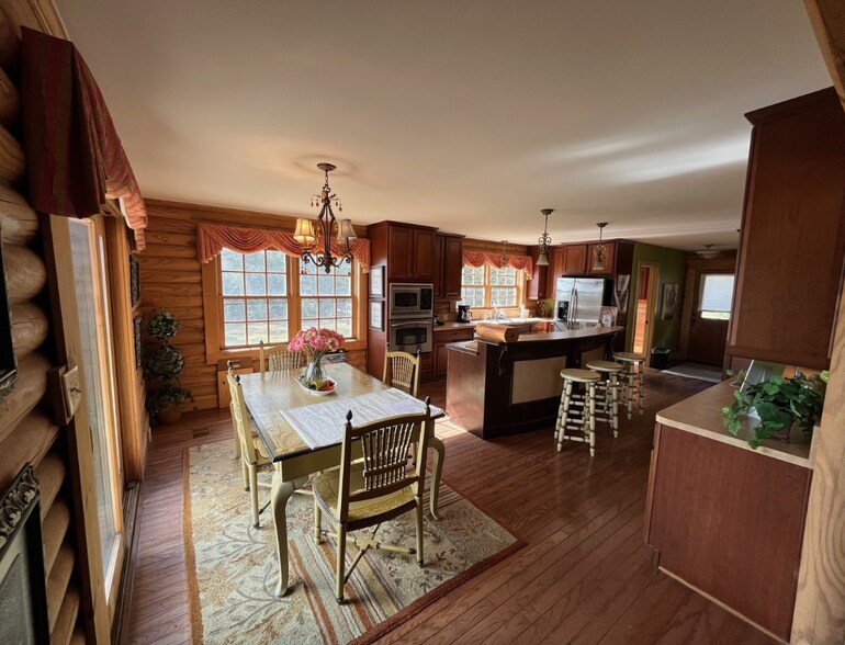 More Photos Of 3989 Interstate 45 N, Conroe Office For Sale