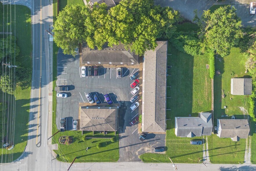 More Photos Of 324 Walton Ferry Rd, Hendersonville Apartments For Sale