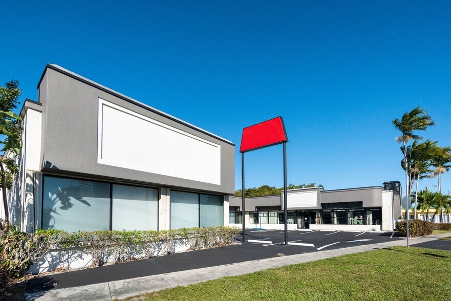 Primary Photo Of 202 Old Federal Hwy, Hallandale Beach Freestanding For Lease