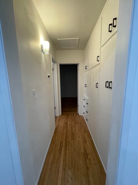 More Photos Of 4203 N Huntington Dr, Los Angeles Storefront Retail Residential For Sale