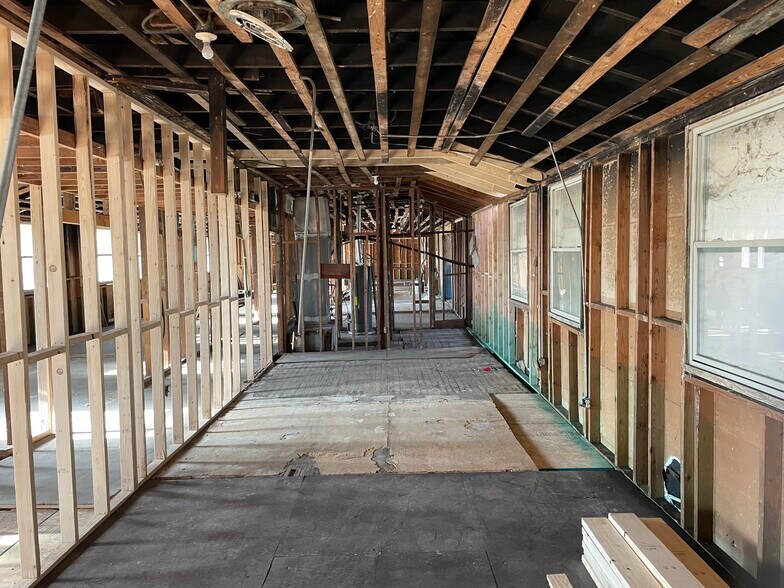 More Photos Of 914 S Loop Dr, Waco Apartments For Sale