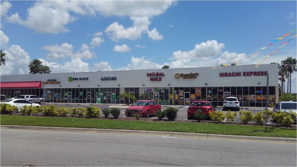 Primary Photo Of 2010 Sam Walton Way, Lake Wales General Retail For Lease