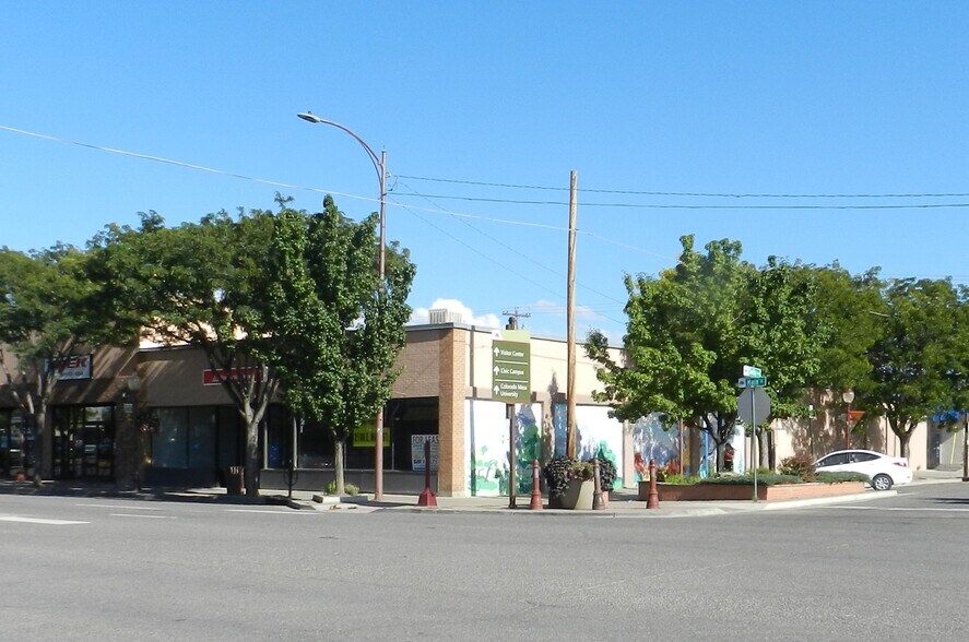 More Photos Of 202 E Main St, Montrose Storefront Retail Office For Lease