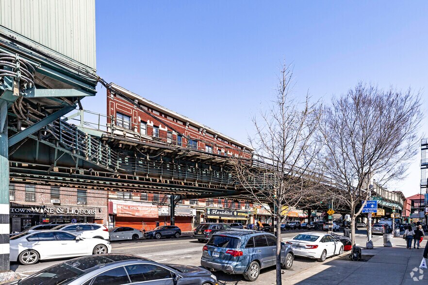 More Photos Of 3852 10th Ave, New York Apartments For Lease