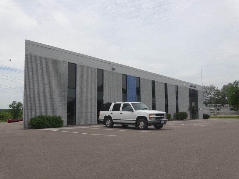 More Photos Of 9835-9941 13th Ave N, Plymouth Light Manufacturing For Lease