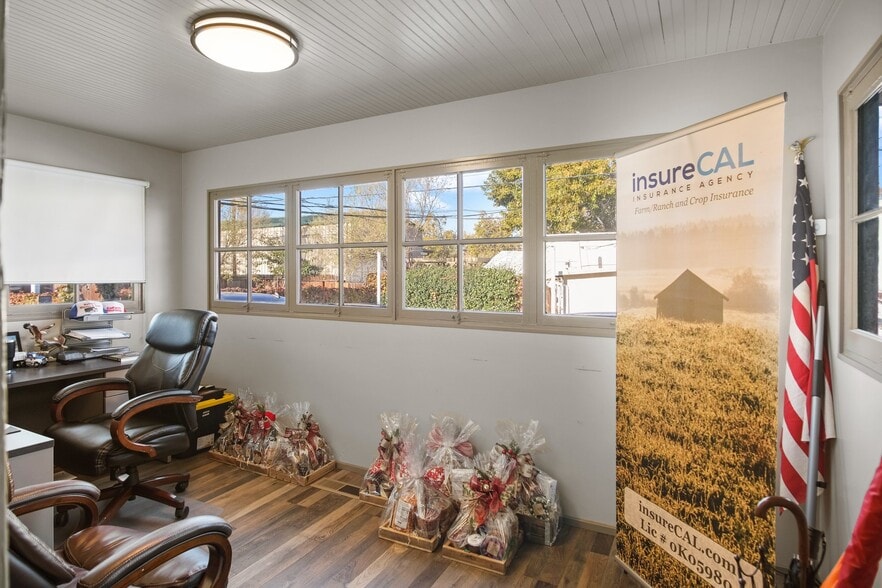 More Photos Of 741 E Main St, Turlock Office Residential For Lease