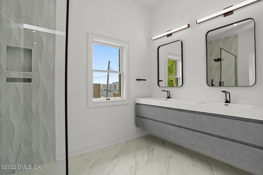 More Photos Of 9 S Water St, Greenwich Storefront Retail Office For Sale