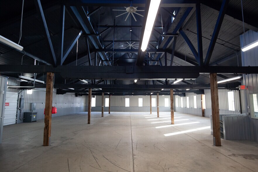 More Photos Of 9257 Bonner Mill Rd, Missoula Warehouse For Lease