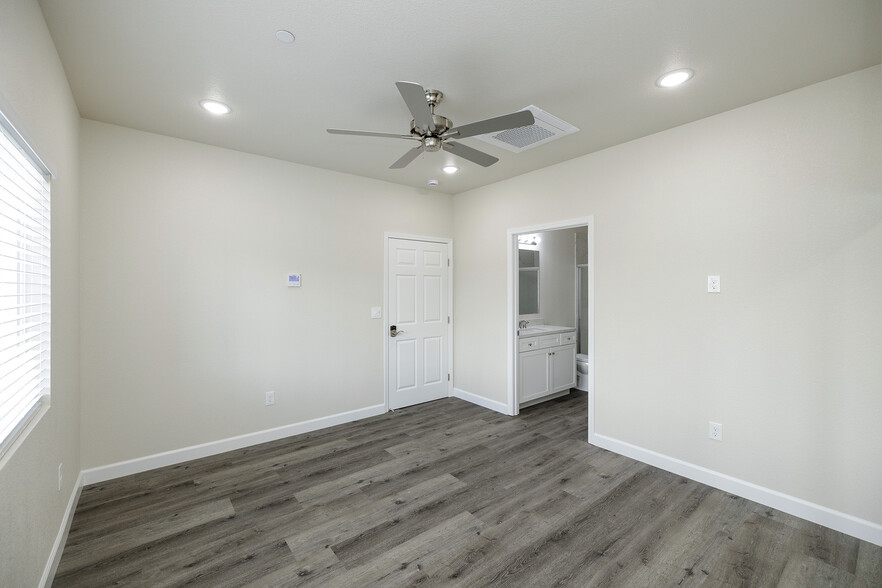 More Photos Of 720 N 2nd St, Patterson Specialty For Sale