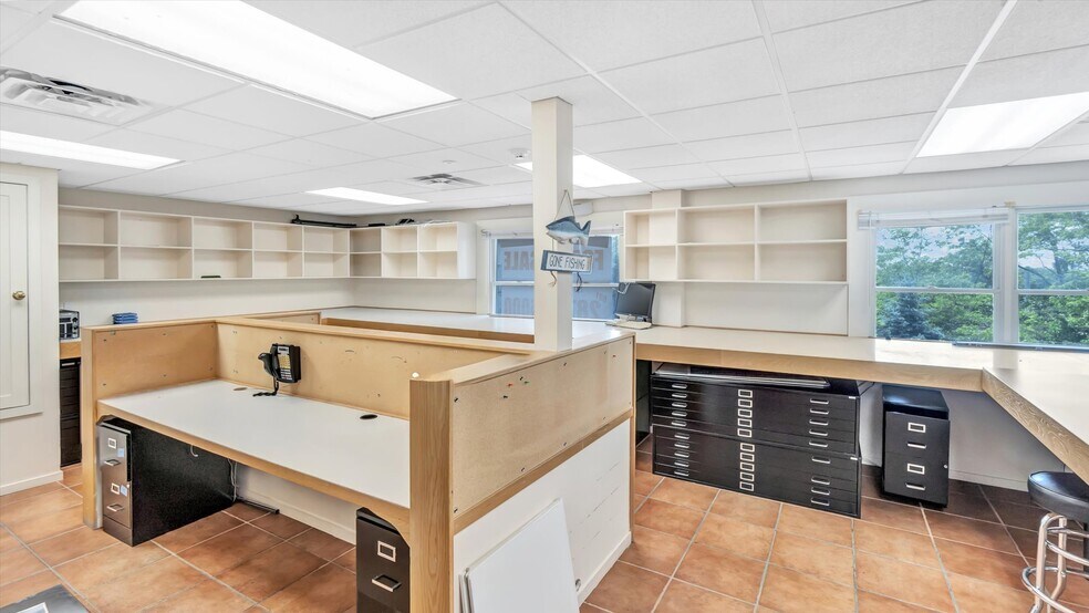 More Photos Of 921 County Road 39, Southampton Office For Sale