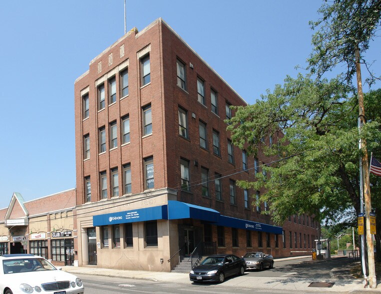 More Photos Of 17 Washington St, Norwalk Loft Creative Space For Sale