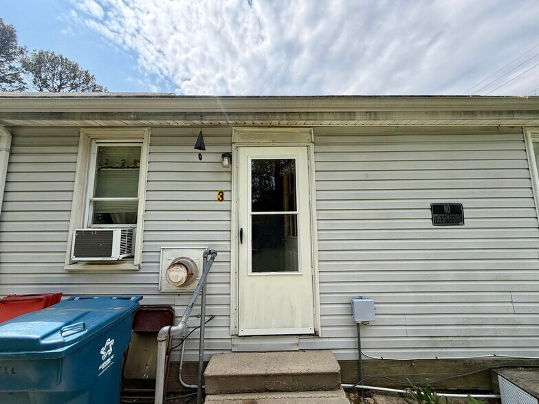 More Photos Of 5122 Main St, Grasonville Apartments For Sale