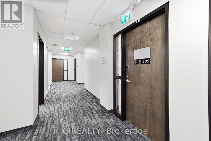More Photos Of 1670 N Service Rd E, Oakville Office For Sale
