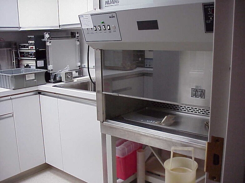 More Photos Of 110 Chesley Dr, Media Office For Sale