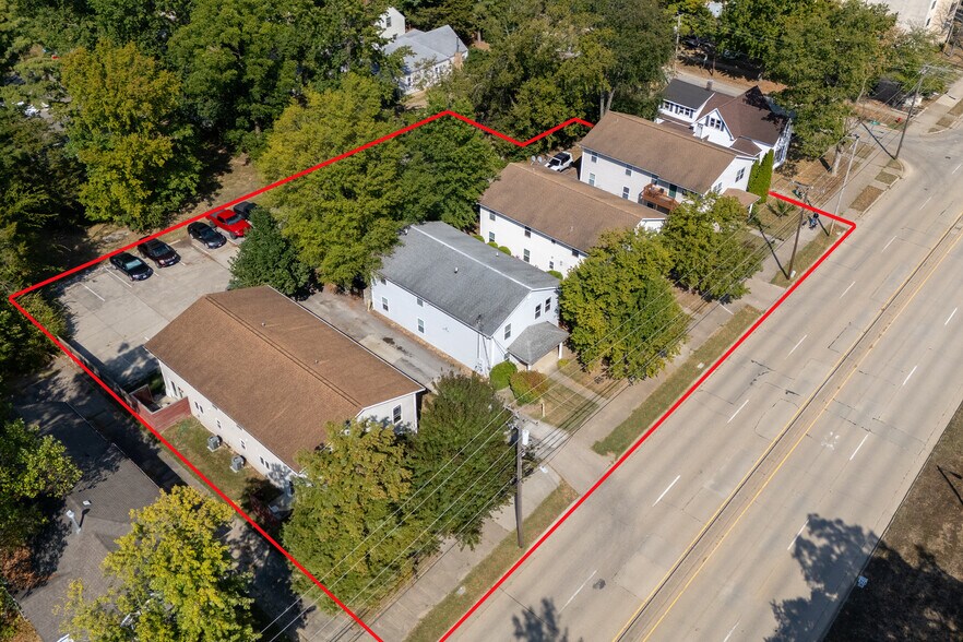 More Photos Of 902-908 W Mill St, Carbondale Apartments For Sale