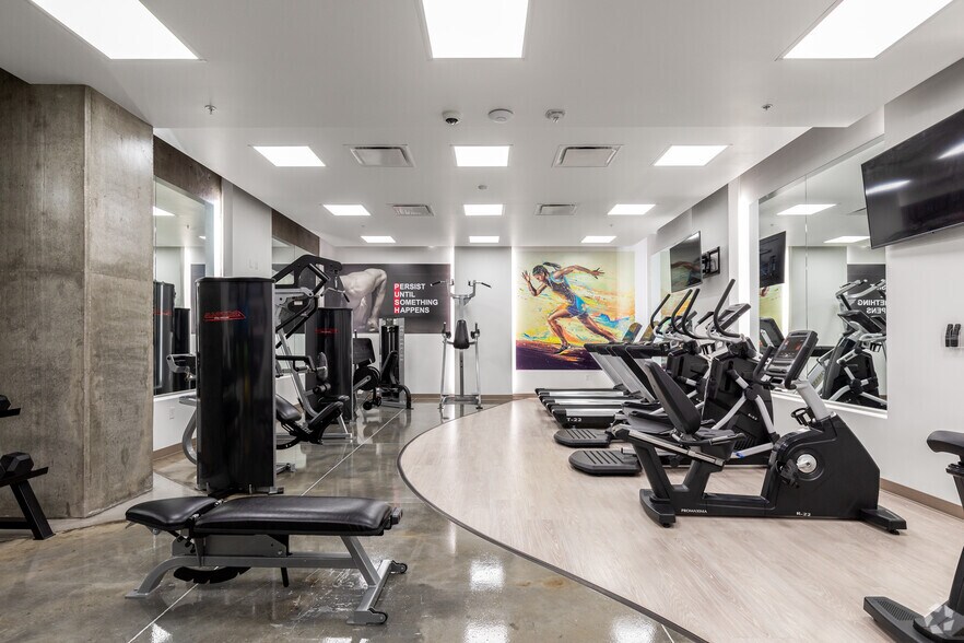 More Photos Of 3300 N Triumph Blvd, Lehi Office For Lease