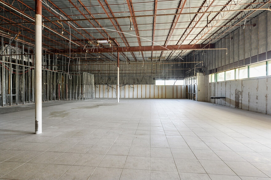 More Photos Of 5500 Saint Claude Ave, New Orleans Freestanding For Sale