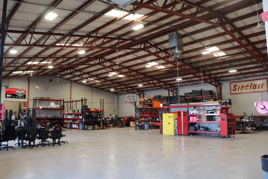 More Photos Of 3065 S West Temple, Salt Lake City Warehouse For Sale