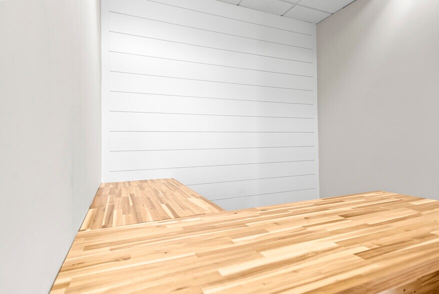 More Photos Of 19810 W Catawba Ave, Cornelius Office For Lease